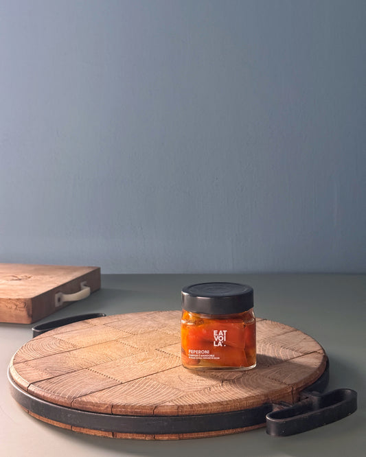 PEPERONI, capperi e mandorle in olio extravergine di oliva