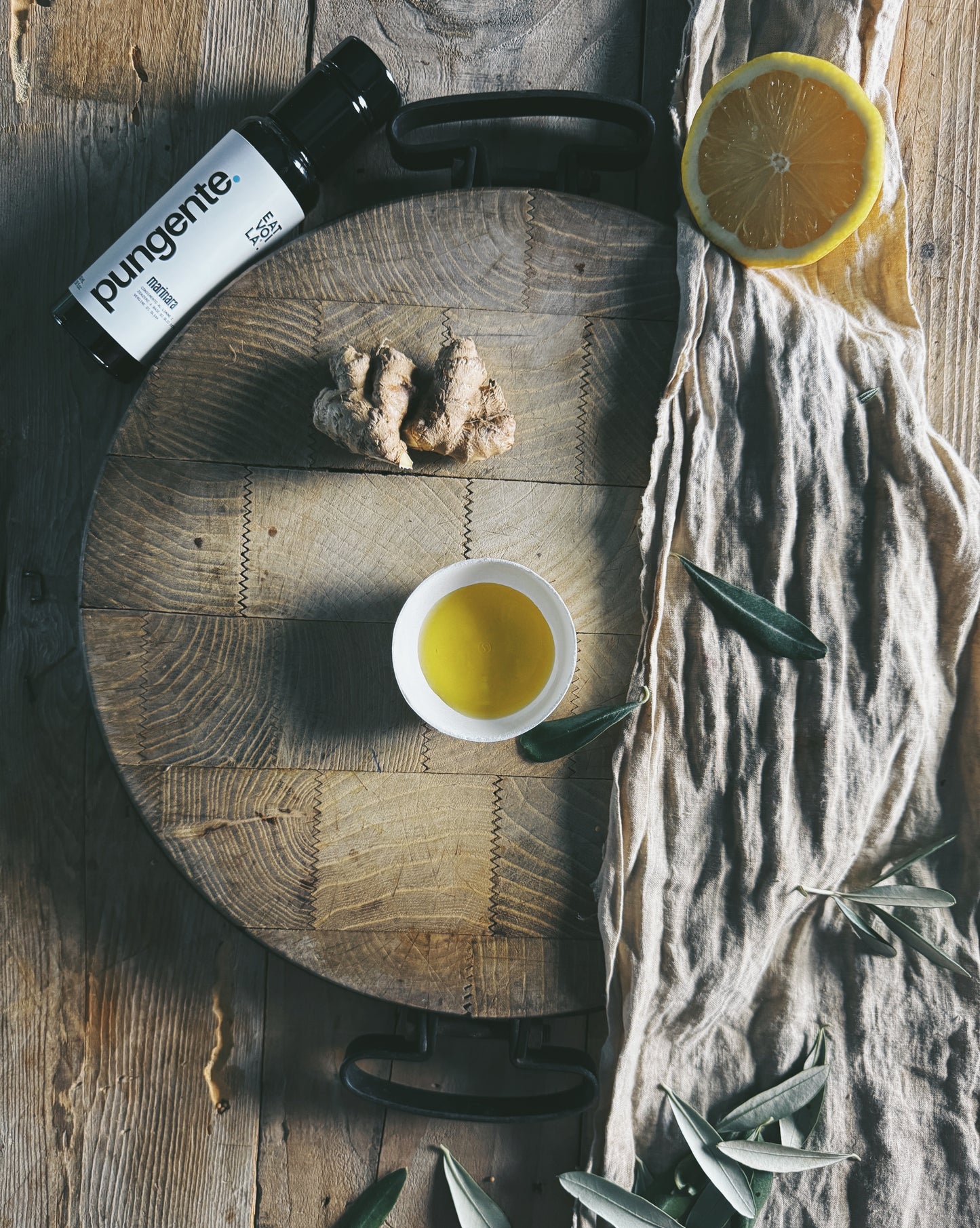 PUNGENTE condimento a base di olio extravergine di oliva